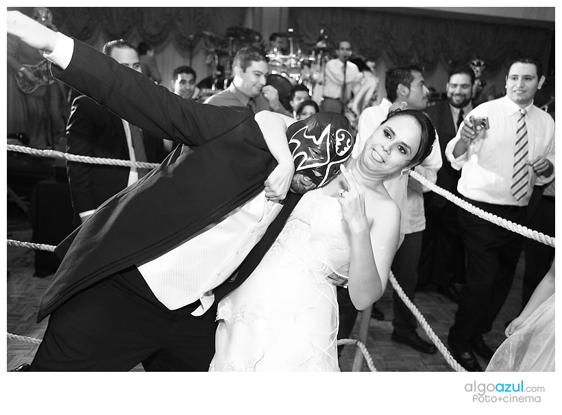 Zabahj + Oto, La Boda